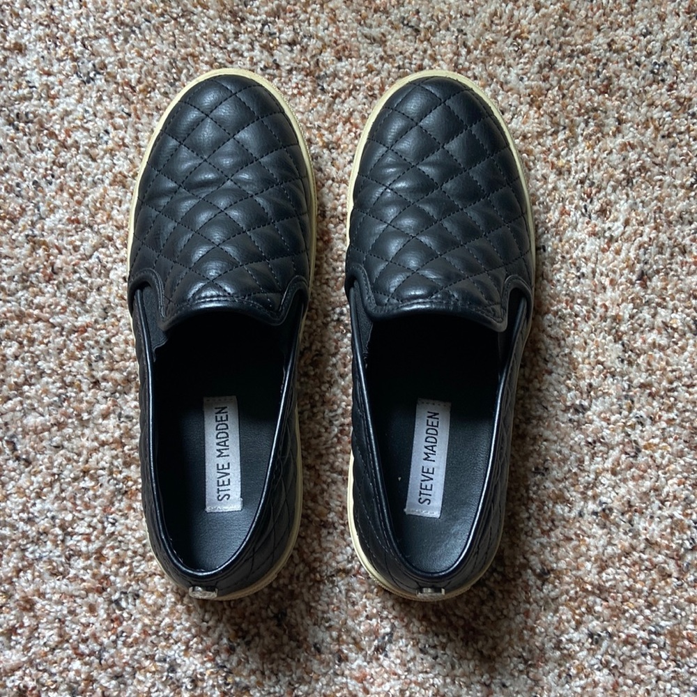 Women’s Steve Madden black slip on sneakers
